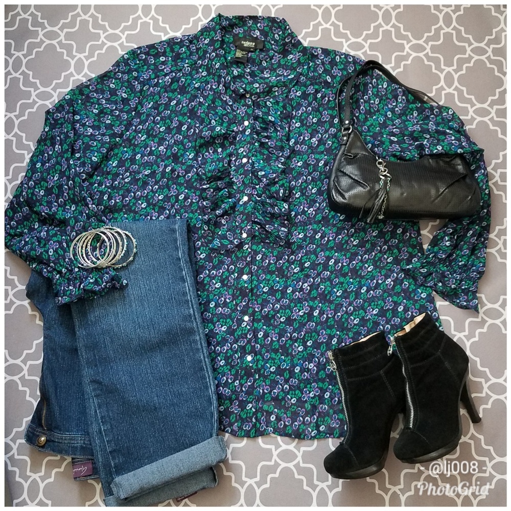 ♻️♻️Twiggy London ▪ Sheer Blouse